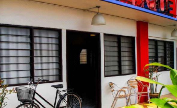 8 Boutique by the Sea