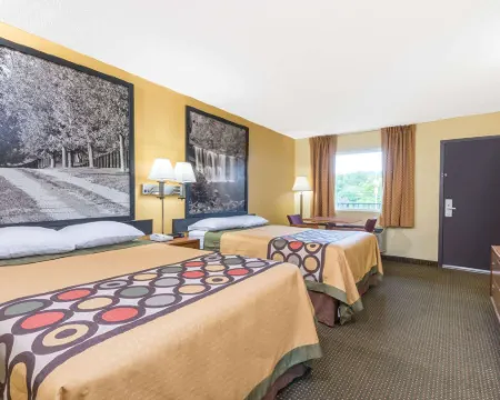 Super 8 by Wyndham Williamsburg Hotels in Williamsburg