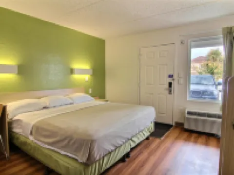 Willow Lodge Extended Stay Hoteles en Willoughby