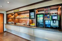 B&B HOTEL Baden-Airpark Hotels in Iffezheim