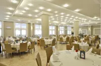 Ladonia Hotels Adakule Hotel di Bayraklidede Mahallesi