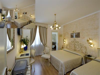 Viktoria Palace Hotel