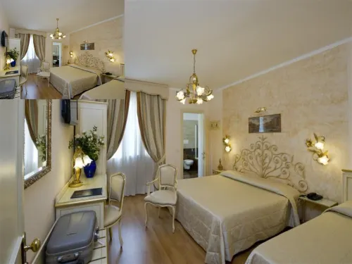 Viktoria Palace Hotel - Pools