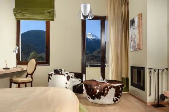 Forest Suites Boutique Hotel