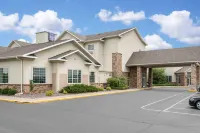 Sleep Inn & Suites Conference Center Eau Claire North Các khách sạn ở Wheaton