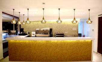 Hotel A44