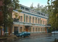 Modern Hotel Hotel in zona Russian academic drama theatre named F. Volkov