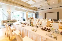 HOTEL CRYSTAL PALACE