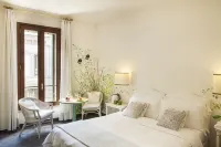 Albergo Al Moretto Hotels near Padri Bianchi