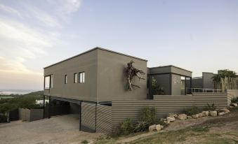 The House Quarters