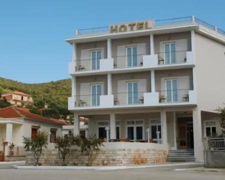 メンター ホテル イタキ島のホテル