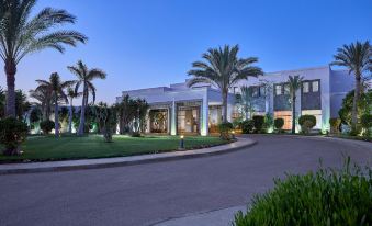 JAZ Elite Crystal, Almaza Bay