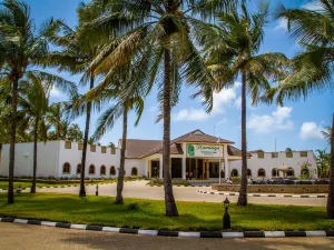 PrideInn Flamingo Beach Resort & Spa Mombasa
