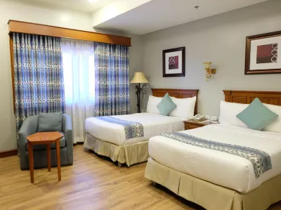 Paragon Hotel and Suites