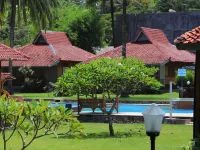 Ocean Queen Resort Hotel dekat Pantai Citepus