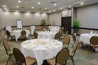 Radisson Hotel Winnipeg Downtown - Business
