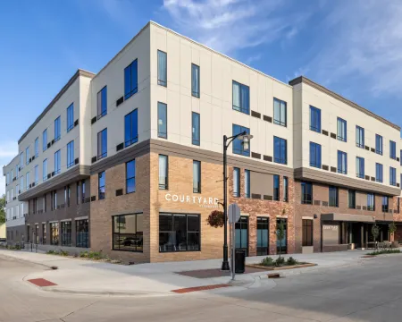 Courtyard Owatonna Downtown Hotel di Owatonna