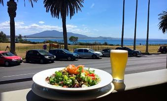 Bermagui Beach Hotel