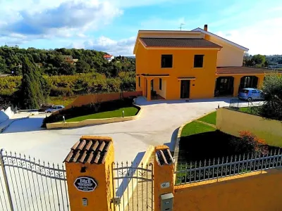 Villa Malvasio Guest House Hotel a Li Punti
