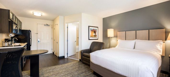 Sonesta Simply Suites Chicago Waukegan Hotels in Lake County