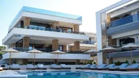 Agnes Deluxe Hotel - Swimmingpools
