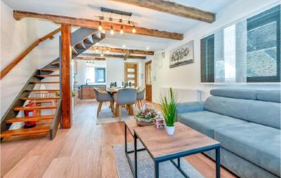 Three-Bedroom Holiday Home Nice Home in Stubicke Toplice with 3 Bedrooms, Outdoor Swimming Pool and Heated Swimming Pool Photo