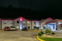 Red Roof Inn & Suites Carrollton, GA-West Georgia Hotels in Carrollton