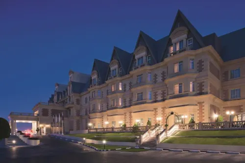 Al Aziziyah Boutique Hotel by the Torch