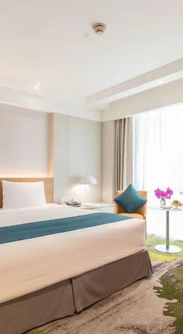 ห้องพรีเมี่ยมเตียงคิงไซส์ 1 เตียงพร้อมสิทธิการเข้าใช้บริการเลานจ์