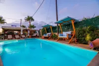 Thalassa Apartments - piscina