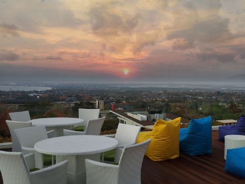 5. 맥스원호텔스 앳..