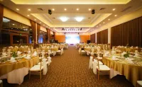 Ladalat Hotel Hotels in Lac Duong District