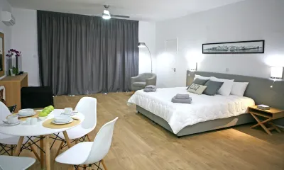 Corina Suites & Apartments Отели в г. Гермасойя