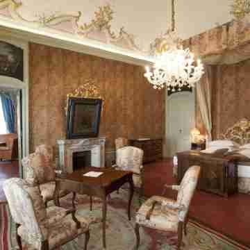 Castello di Guarene Rooms