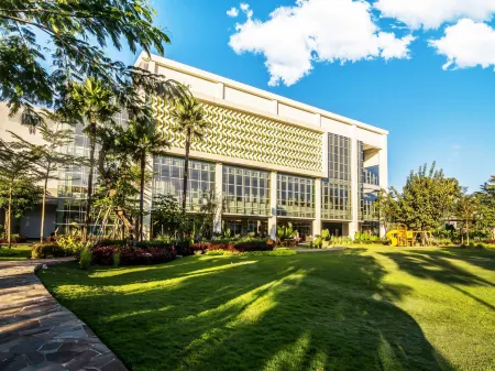 MaxOneHotels at Resort Makassar Отели рядом с достопримечательностью «Harian Kompas»