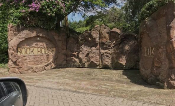 Rock House - Karen - Housity