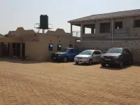 Ticheze Lodge and Car Hire - parkir