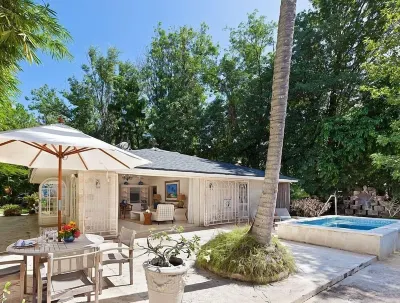 Enchanting Beachfront Retreat - Leamington Cottage 1 Bedroom Villa by Blue Sky Luxury