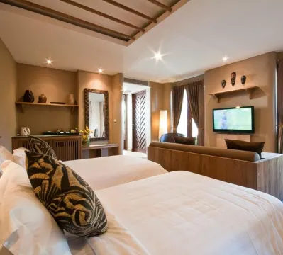 ห้องดีลักซ์ชั้นล่าง