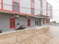 RedDoorz Syariah Plus Near Tugu Bubur Ayam Cianjur Hoteles en Pacet