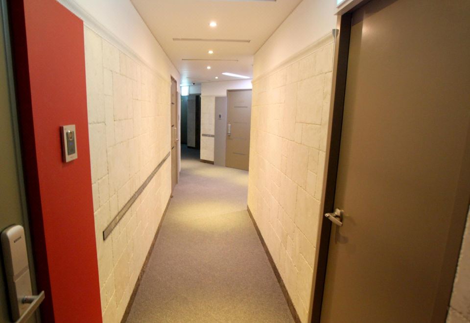 4. 쓰리세븐 호텔 ..