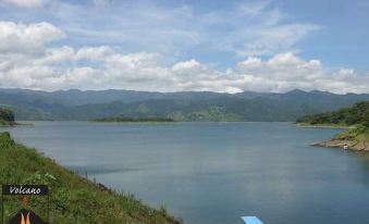 Volcano Lodge, Hotel & Thermal Experience