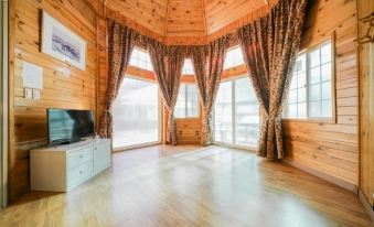 Hongcheon Oullim Glamping Pension