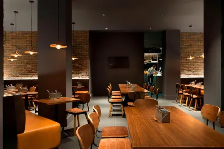 Sydney Harbour Marriott Hotel at Circular Quay Отели рядом с достопримечательностью «Парк Фаундейшен»