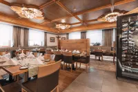 Hotel Piz Buin - breakfast