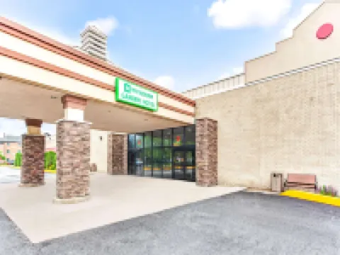 Wyndham Garden Romulus Detroit Metro Airport Hotels in Romulus