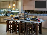 Hilton Garden Inn Charlotte Pineville - breakfast