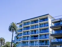 La Jolla Cove Suites Hotels in La Jolla