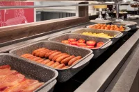 Ramada by Wyndham Cobham - breakfast