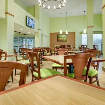 Galleria Palms Orlando - Free Theme Park Shuttles Отели рядом с достопримечательностью «Селебрейшн»